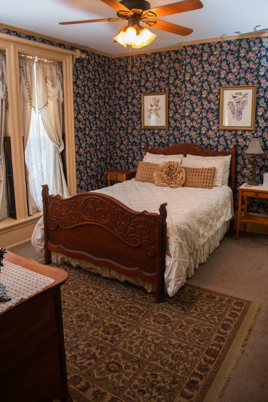 Spencer House Bed & Breakfast Erie Bagian luar foto